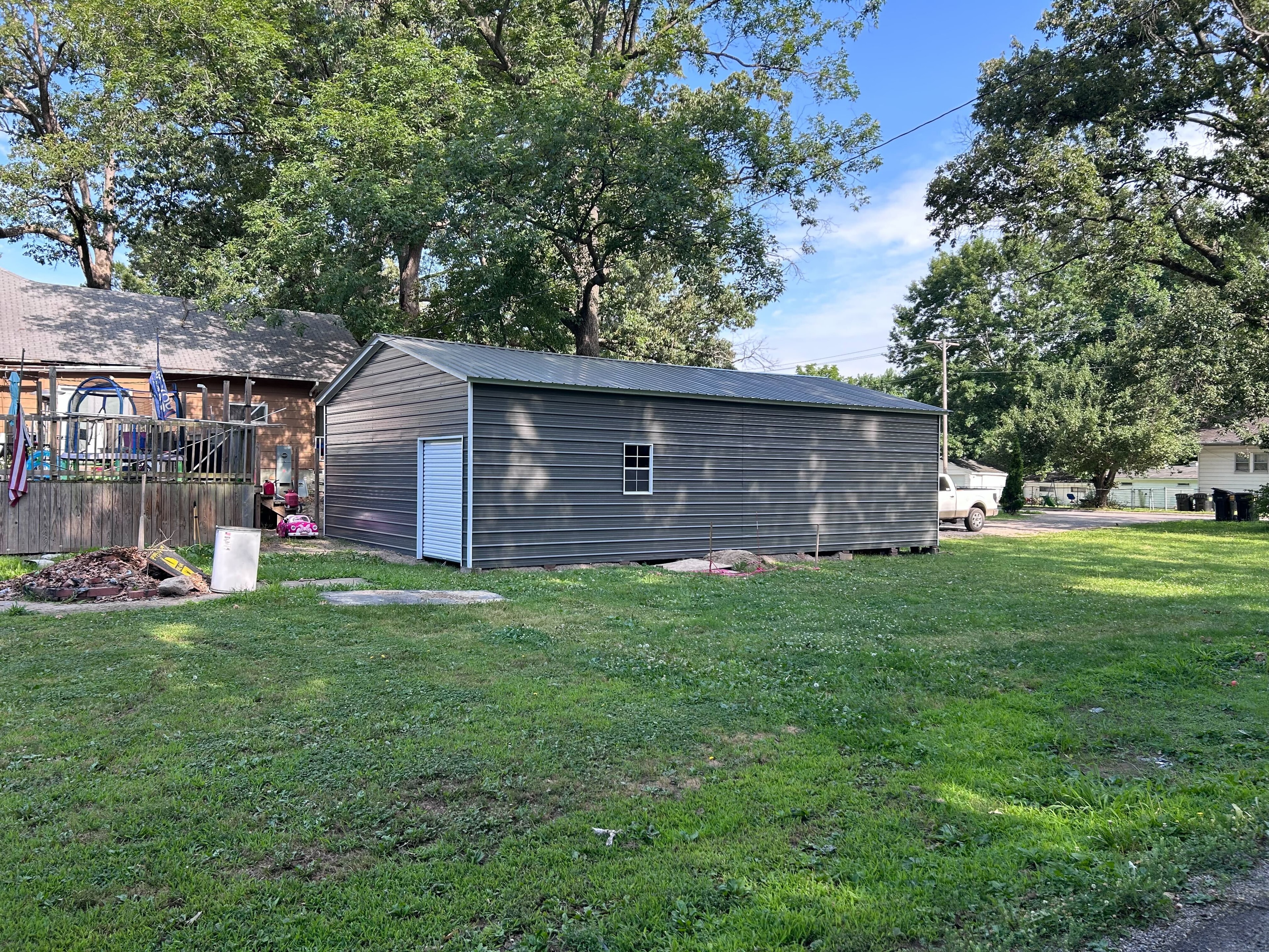 Residential garage side view